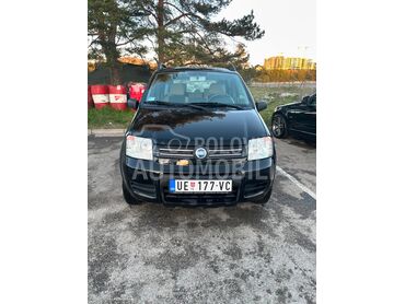 Fiat Panda 1.3 mjt 4x4, 4.100 €, 2008. Hečbek, Dizel | 1248 cm3, 145.000 km, 51kW (69 KS), Manuelni 5 brzina, 4/5 vrata, 4 sedišta, Zlatibor