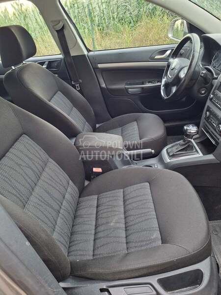 Skoda Octavia 2011 photo 4