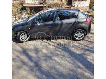 Fiat Bravo (može zamena), 3.200 €, 2008. Hečbek, Benzin | 1368 cm3, 188.300 km, 66kW (90 KS), Manuelni 6 brzina, 4/5 vrata, 5 sedišta, Jagodina