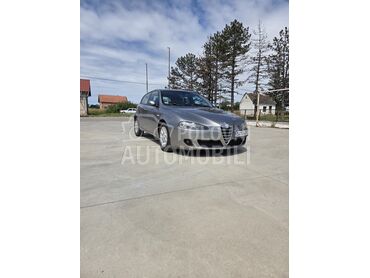 Alfa Romeo 147 REG.DUGO, 2.300 €, 2007. Hečbek, Dizel | 1910 cm3, 343.200 km, 110kW (150 KS), Manuelni 6 brzina, 4/5 vrata, 5 sedišta, Mala Vranjska