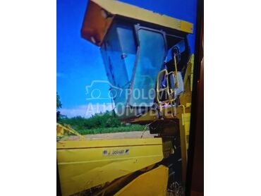 New Holland 8040 (može zamena), 16.999 €, 1985. , Berač samohodni, 95kW (129 KS), Ratarstvo, Ub