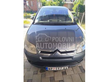 Citroen C4 1.4, 1.900 €, 2006. Hečbek, Benzin | 1360 cm3, 213.000 km, 65kW (88 KS), Manuelni 5 brzina, 4/5 vrata, 5 sedišta, Novi Pazar
