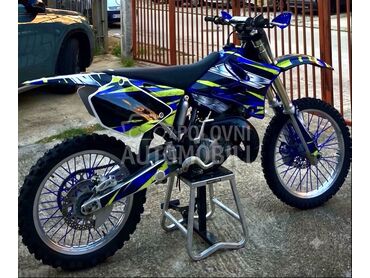 Yamaha YZ125 YZ 125 (može zamena), 2.650 €, 2010. , 125 cm3, 0 km, 29kW (40 KS), Enduro / Cross, Niš