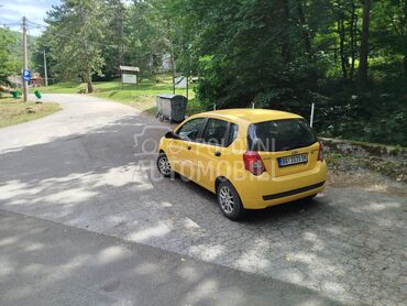 Chevrolet Aveo 1,2, 2.300 €, 2009. Hečbek, Benzin | 1206 cm3, 280.000 km, 62kW (84 KS), Manuelni 5 brzina, 4/5 vrata, 5 sedišta, Kusadak