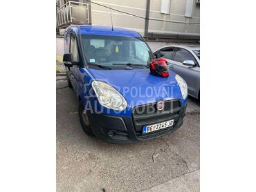 Fiat Doblo 1,4, 5.200 €, 2015. Monovolumen (MiniVan), Benzin + Metan (CNG) | 1368 cm3, 210.000 km, 88kW (120 KS), Manuelni 6 brzina, 4/5 vrata, 5 sedišta, Beograd