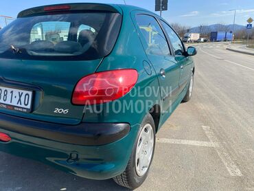 Peugeot 206 (može zamena), 1.200 €, 2003. Limuzina, Benzin | 111 cm3, 12.026 km, 57kW (77 KS), Manuelni 5 brzina, 4/5 vrata, 5 sedišta, Kruševac