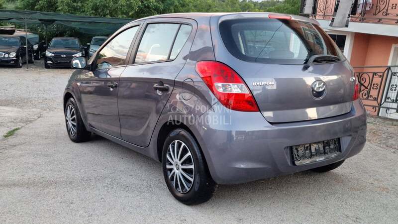 Hyundai I20 2011 photo 3