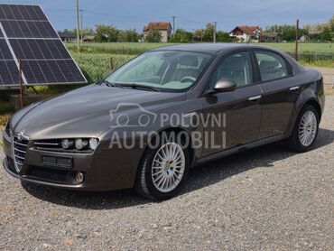 Alfa Romeo 159 3.2, 11.500 €, 2006. Limuzina, Benzin | 3195 cm3, 141.000 km, 191kW (260 KS), Manuelni 6 brzina, 4/5 vrata, 5 sedišta, Beograd