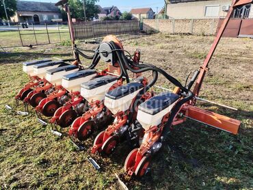 Kuhn planter 7 redi (može zamena), Po dogovoru, 1998. , Sejalice, Banatsko Novo Selo