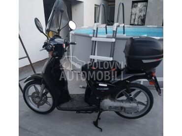 Aprilia Scarabeo 50, 650 €, 2006. , 50 cm3, 22.700 km, 2kW (3 KS), Scooter, Bavanište