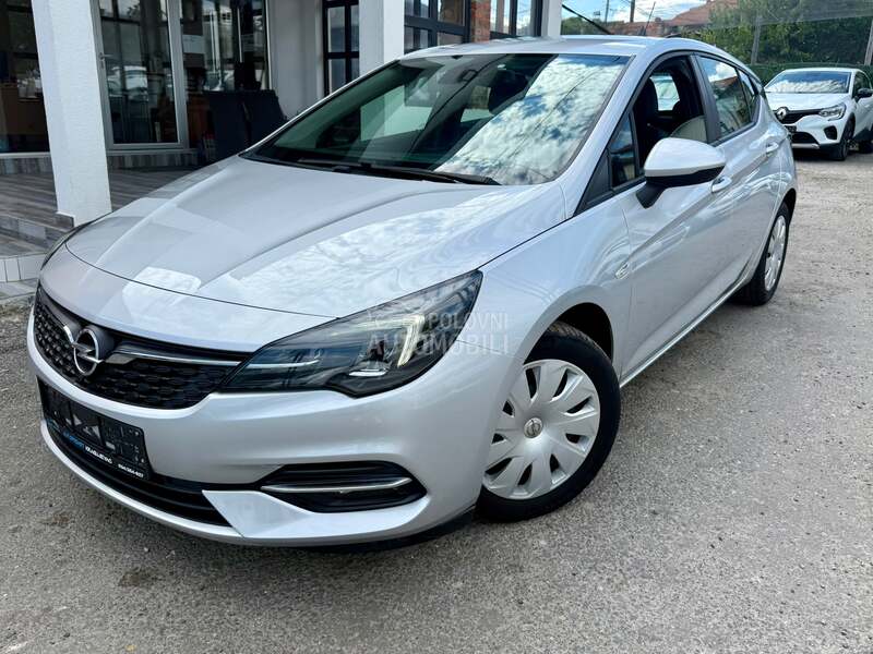 Opel Astra K 2020 photo 2