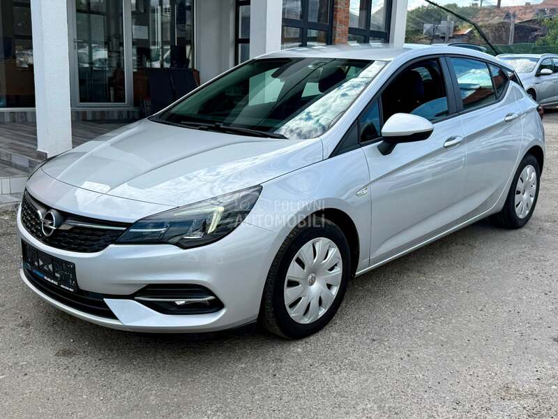 Opel Astra K 2020 photo 3