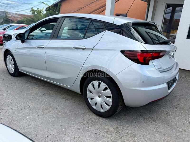 Opel Astra K 2020 photo 5