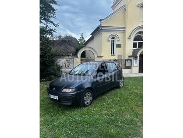 Fiat Punto 1.2 8v (može zamena), 1.000 €, 2002. Hečbek, Benzin | 1242 cm3, 125.000 km, 44kW (60 KS), Manuelni 5 brzina, 4/5 vrata, 5 sedišta, Borča