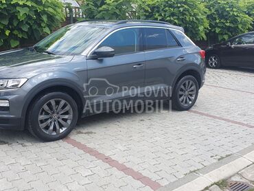 Volkswagen T-Roc, 17.900 €, 2022. Džip/SUV, Benzin | 1498 cm3, 59.000 km, 110kW (150 KS), Automatski / poluautomatski, 4/5 vrata, 5 sedišta, Resnik