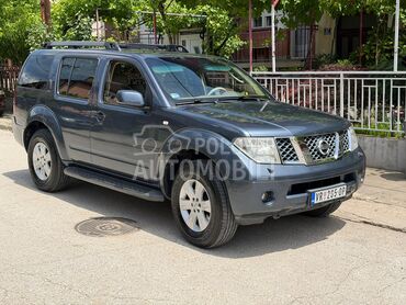 Nissan Pathfinder 2.5 dci H I T N O (može zamena), 6.600 €, 2005. Džip/SUV, Dizel | 2488 cm3, 447.000 km, 128kW (174 KS), Manuelni 6 brzina, 4/5 vrata, 7 sedišta, Vranje