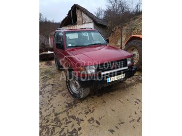 Mitsubishi Pajero, Po dogovoru, 1993. Džip/SUV, Dizel | 2500 cm3, 333.333 km, 73kW (99 KS), Manuelni 5 brzina, 2/3 vrata, 4 sedišta, Kosjerić