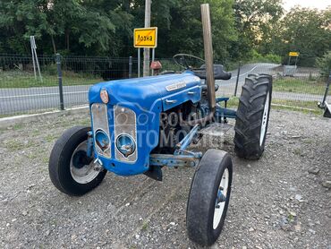 Ford Decta, 1.950 €, 1962. , Standardni traktori, 5kW (7 KS), 2x2, Voćarstvo, Trstenik