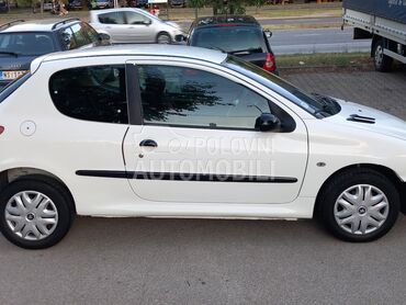 Peugeot 206 1.9 d, 1.070 €, 2002. Hečbek, Dizel | 1896 cm3, 270.000 km, 51kW (69 KS), Manuelni 5 brzina, 2/3 vrata, 5 sedišta, Novi Sad