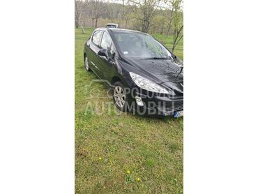 Peugeot 308 hdi (može zamena), 4.000 €, 2010. Limuzina, Dizel | 1998 cm3, 195.000 km, 103kW (140 KS), Manuelni 6 brzina, 4/5 vrata, 5 sedišta, Braće Jerković