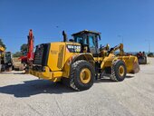 CAT 966M
