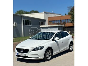 Volvo V40 D2 (može zamena), 7.299 €, 2013. Hečbek, Dizel | 1560 cm3, 295.000 km, 84kW (114 KS), Manuelni 6 brzina, 4/5 vrata, 5 sedišta, Vlasotince