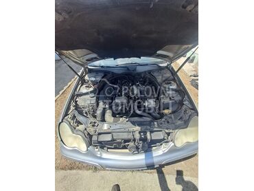 Mercedes Benz C 220, 750 €, 2002. Limuzina, Dizel | 2000 cm3, 250.000 km, 105kW (143 KS), Manuelni 6 brzina, 4/5 vrata, 5 sedišta, Beograd