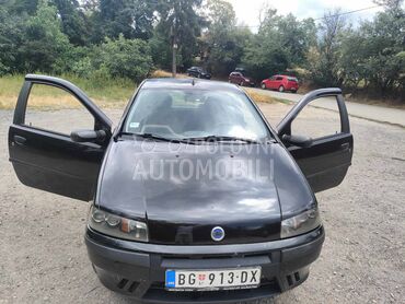 Fiat Punto, 550 €, 2002. Hečbek, Benzin | 1242 cm3, 200.000 km, 44kW (60 KS), Manuelni 5 brzina, 2/3 vrata, 5 sedišta, Zvezdara