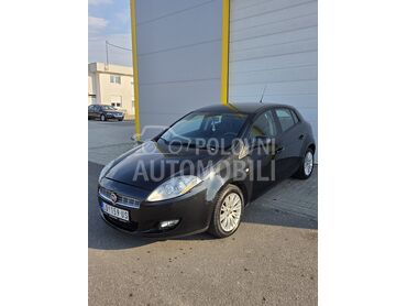 Fiat Bravo 1.9 jtd, 1.950 €, 2007. Hečbek, Dizel | 1910 cm3, 280.000 km, 110kW (150 KS), Manuelni 6 brzina, 4/5 vrata, 5 sedišta, Lesnica