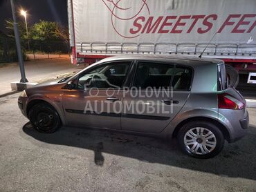 Renault Megane 1.5 dci, 990 €, 2004. Limuzina, Dizel | 1461 cm3, 280.000 km, 60kW (82 KS), Manuelni 5 brzina, 4/5 vrata, 5 sedišta, Beograd