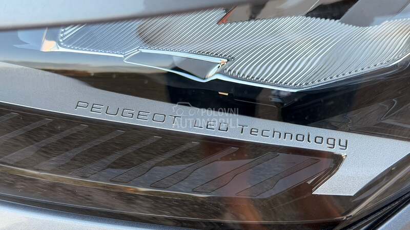 Peugeot 308 2022 photo 4