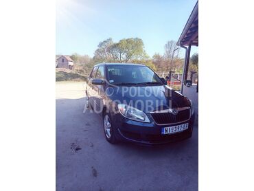 Škoda Fabia 1,2 (može zamena), 3.450 €, 2010. Hečbek, Benzin | 1198 cm3, 185.000 km, 51kW (69 KS), Manuelni 5 brzina, 4/5 vrata, 5 sedišta, Niš