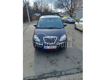 Lancia Musa 1368, 3.600 €, 2008. Monovolumen (MiniVan), Benzin | 1368 cm3, 167.000 km, 70kW (95 KS), Manuelni 6 brzina, 4/5 vrata, 5 sedišta, Beograd