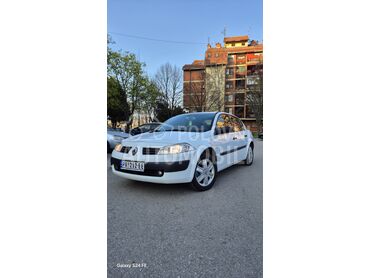 Renault Megane, 1.950 €, 2004. Limuzina, Dizel | 1461 cm3, 320.000 km, 60kW (82 KS), Manuelni 5 brzina, 4/5 vrata, 5 sedišta, Pančevo
