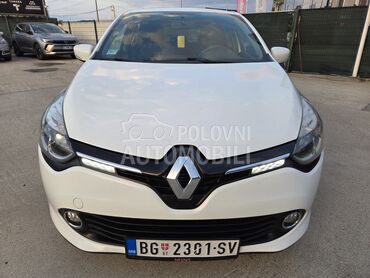 Renault Clio BUKVALNO NOV