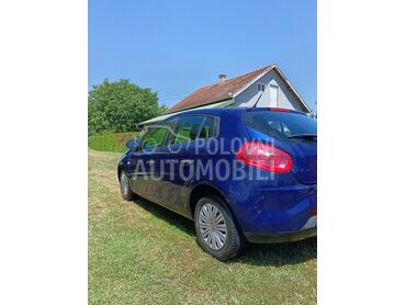 Fiat Bravo T-JET, 2.900 €, 2009. Hečbek, Benzin | 1368 cm3, 301.000 km, 88kW (120 KS), Manuelni 6 brzina, 4/5 vrata, 5 sedišta, Smederevo