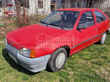 Opel Kadett LS, 700 €, 1988. Hečbek, Benzin | 1300 cm3, 40.000 km, 44kW (60 KS), Manuelni 5 brzina, 2/3 vrata, 5 sedišta, Kruševac