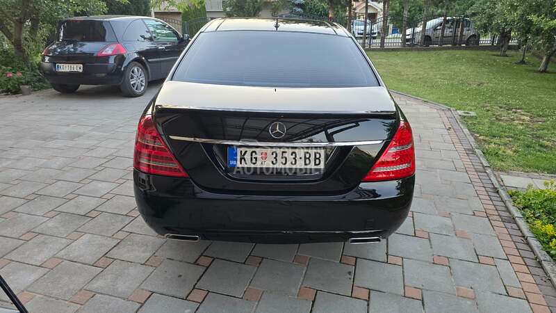 Mercedes-Benz S 400 2010 photo 4