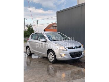 Hyundai i20 1.4, 4.100 €, 2011. Hečbek, Benzin | 1396 cm3, 151.690 km, 74kW (100 KS), Manuelni 5 brzina, 4/5 vrata, 5 sedišta, Kraljevo