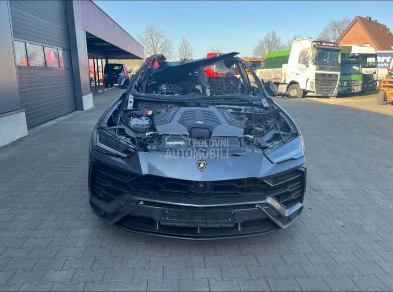 Lamborghini Urus 2022 4.0 v8 - kompletan auto u delovima