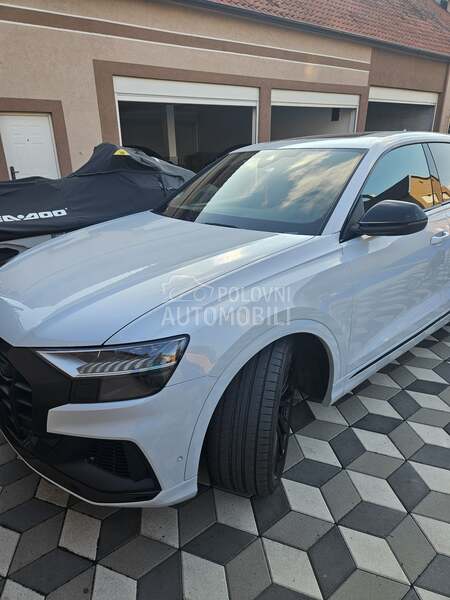 Audi Q8 2021 50tdi - kompletan auto u delovima