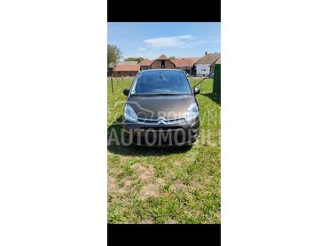 Citroen C4 Picasso 2.0 HDI, 3.800 €, 2010. Monovolumen (MiniVan), Dizel | 1997 cm3, 204.542 km, 100kW (136 KS), Automatski / poluautomatski, 4/5 vrata, 5 sedišta, Paraćin