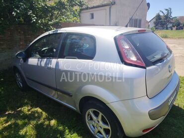 Fiat EVO, 3.300 €, 2010. Hečbek, Benzin | 1364 cm3, 165.000 km, 57kW (77 KS), Manuelni 5 brzina, 2/3 vrata, 5 sedišta, Dobanovci