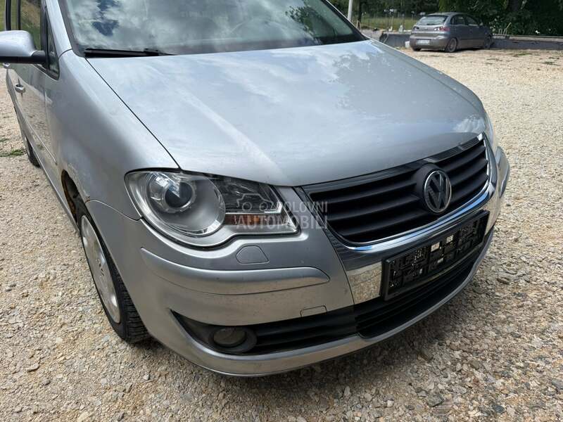 Maska za Volkswagen Touran od 2007. do 2009. god.