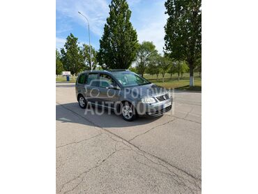 Volkswagen Touran 2.0, 2.850 €, 2003. Monovolumen (MiniVan), Dizel | 2000 cm3, 440.000 km, 100kW (136 KS), Manuelni 6 brzina, 4/5 vrata, 5 sedišta, Kikinda
