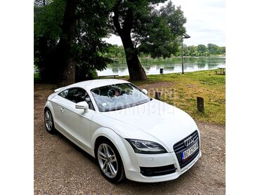 Audi TT 1.8 (može zamena), 8.150 €, 2009. Kupe, Benzin | 1798 cm3, 186.000 km, 118kW (160 KS), Manuelni 6 brzina, 2/3 vrata, 4 sedišta, Obrenovac