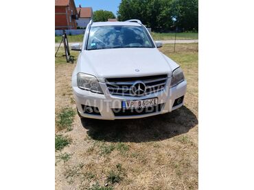 Mercedes Benz GLK 220 (može zamena), 8.500 €, 2010. Džip/SUV, Dizel | 2143 cm3, 323.000 km, 125kW (170 KS), Automatski / poluautomatski, 4/5 vrata, 5 sedišta, Velika Plana