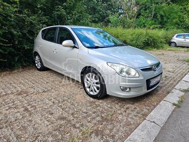 Hyundai i30, 3.000 €, 2007. Hečbek, Dizel | 1582 cm3, 238.000 km, 66kW (90 KS), Manuelni 5 brzina, 4/5 vrata, 5 sedišta, Beograd