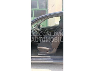 Ford Focus (može zamena), 600 €, 2001. Hečbek, Benzin + Gas (TNG) | 1600 cm3, 250.000 km, 74kW (101 KS), Manuelni 5 brzina, 2/3 vrata, 5 sedišta, Niš