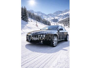 Alfa Romeo 159 3.2 V6 Q4, 9.900 €, 2006. Limuzina, Benzin | 3195 cm3, 145.000 km, 191kW (260 KS), Manuelni 6 brzina, 4/5 vrata, 5 sedišta, Beograd